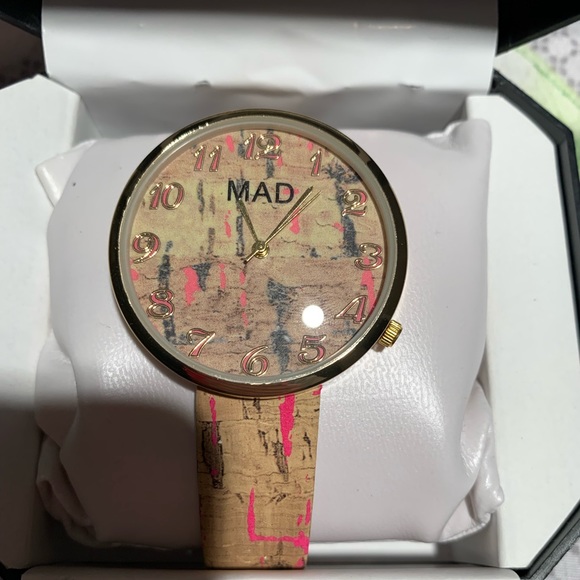 Cork Watch - Picture 2 of 3